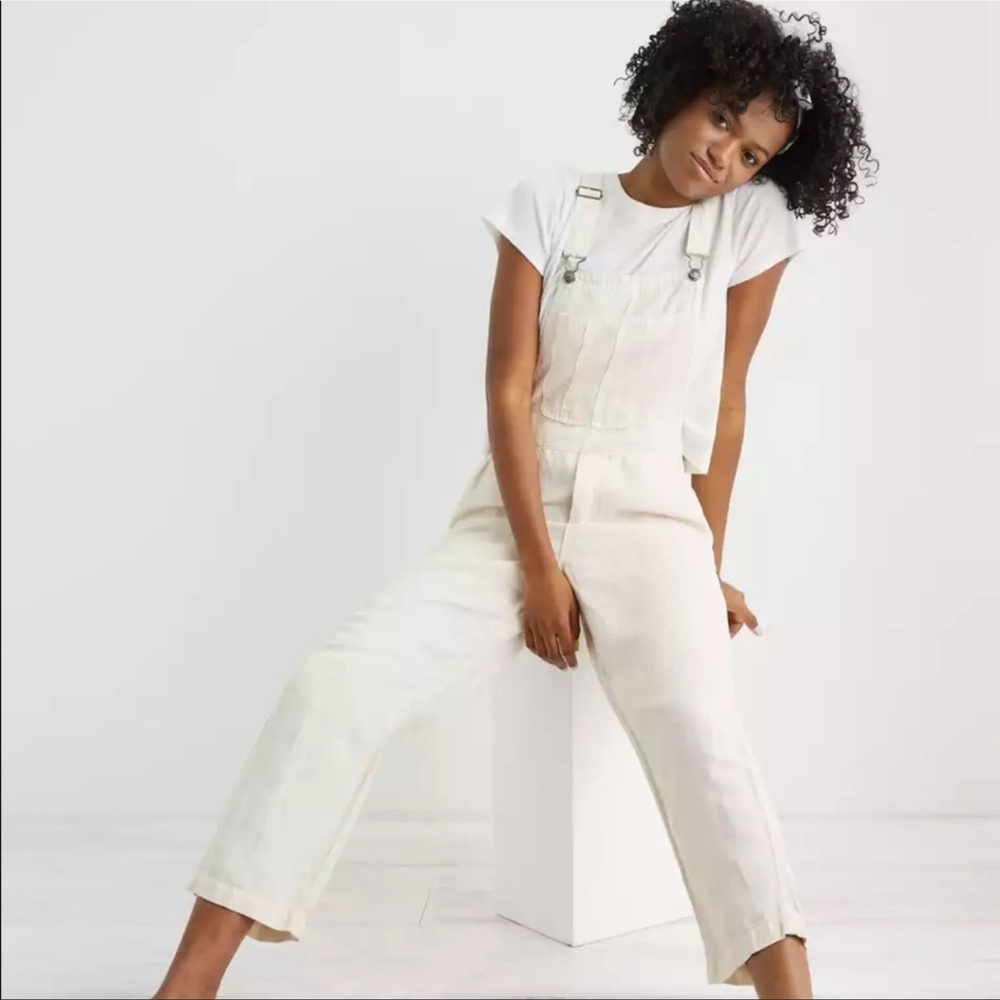 NWT Aerie Cream Linen Overalls - size Medium